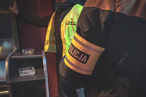 Funkcjonariusze wykonujący czynności służbowe