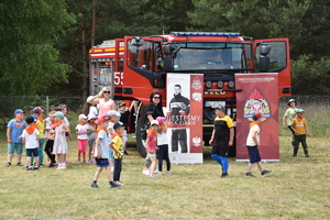 Stoisko promocyjne Komendy Powiatowej Państwowej Straży Pożarnej w Szczytnbie