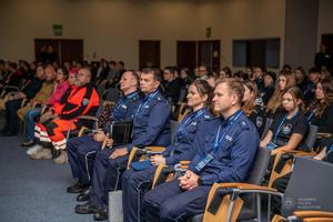 policjanci i uczestnicy seminarium