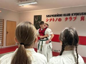 Zajęcia z udzielania pierwszej pomocy w klubie karate