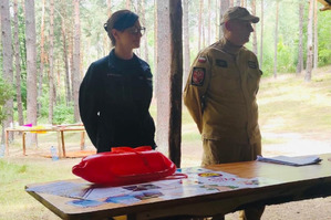 Spotkanie z harcerzami nad Jeziorem Średnie