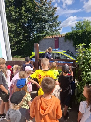 Policjantka z wizytą w przedszkolu &quot;Akademii Malucha&quot; w Wielbarku