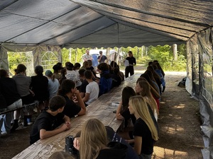 Spotkanie z harcerzami w msc. Piduń nad Jeziorem Średnim