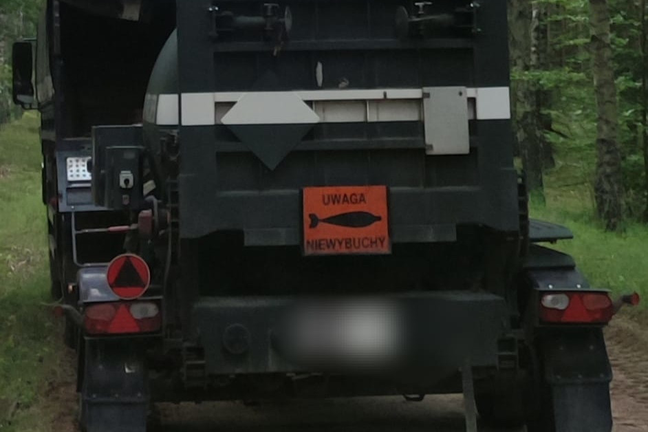 Niewybuchy w lesie w Wielbarku zabezpieczone i usunięte przez saperów